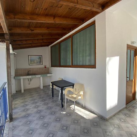 Angelview Apartments Himarë Oda fotoğraf